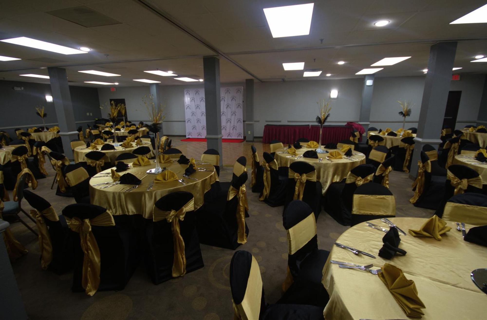 Atrium And Dfw Airport Hotel 3*