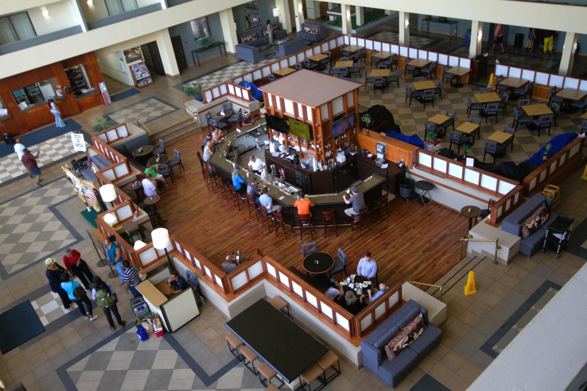 Atrium And Dfw Airport Hotel