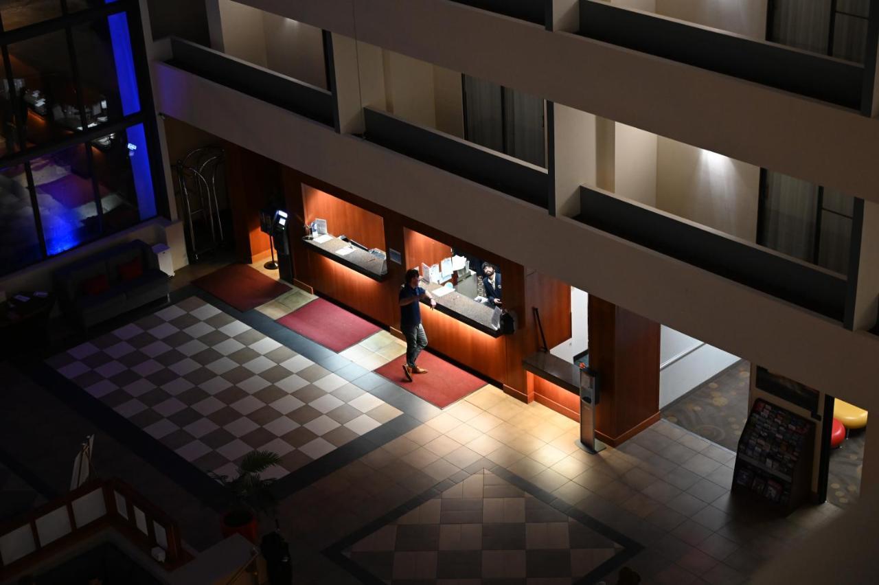 Hotel Atrium And Dfw Airport Irving